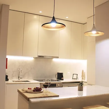 Artistic Neighborhood Luxury Порту