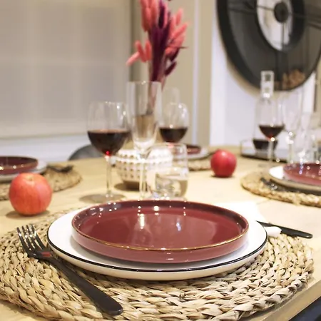 Artistic Neighborhood Luxury Apartman
